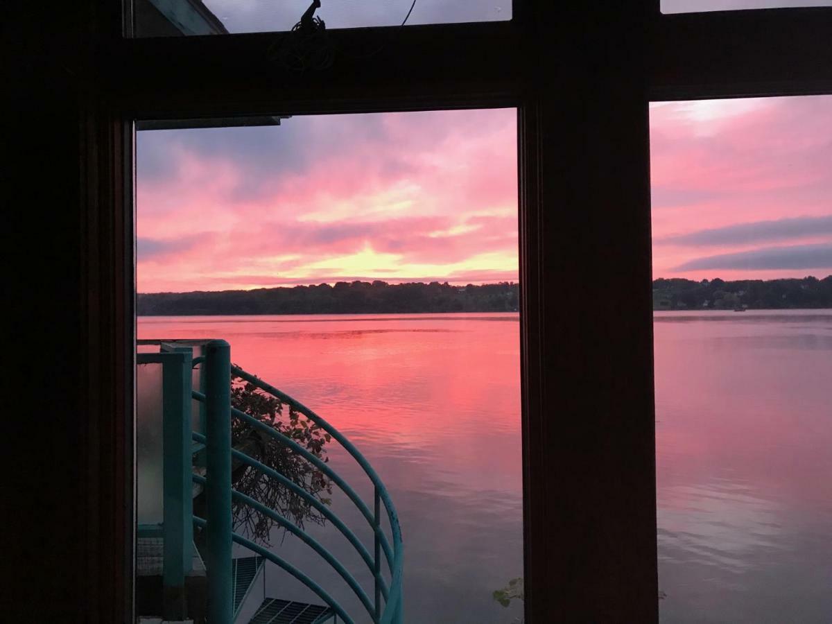 Hudson Riverfront Home Catskill Bagian luar foto